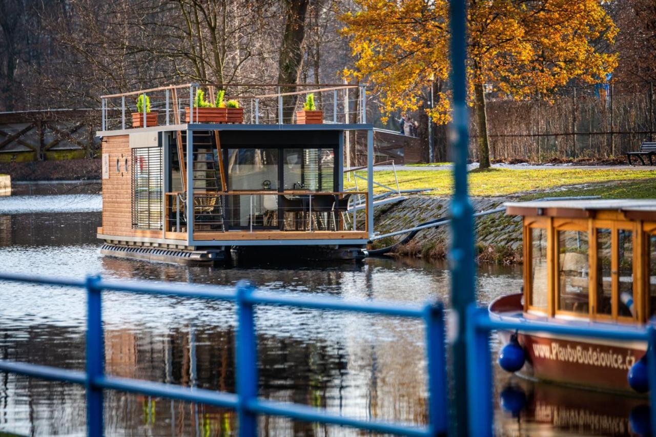 Rezidence Malse - Unikatni Apartmany Na Vode Ceske Budejovice Luaran gambar